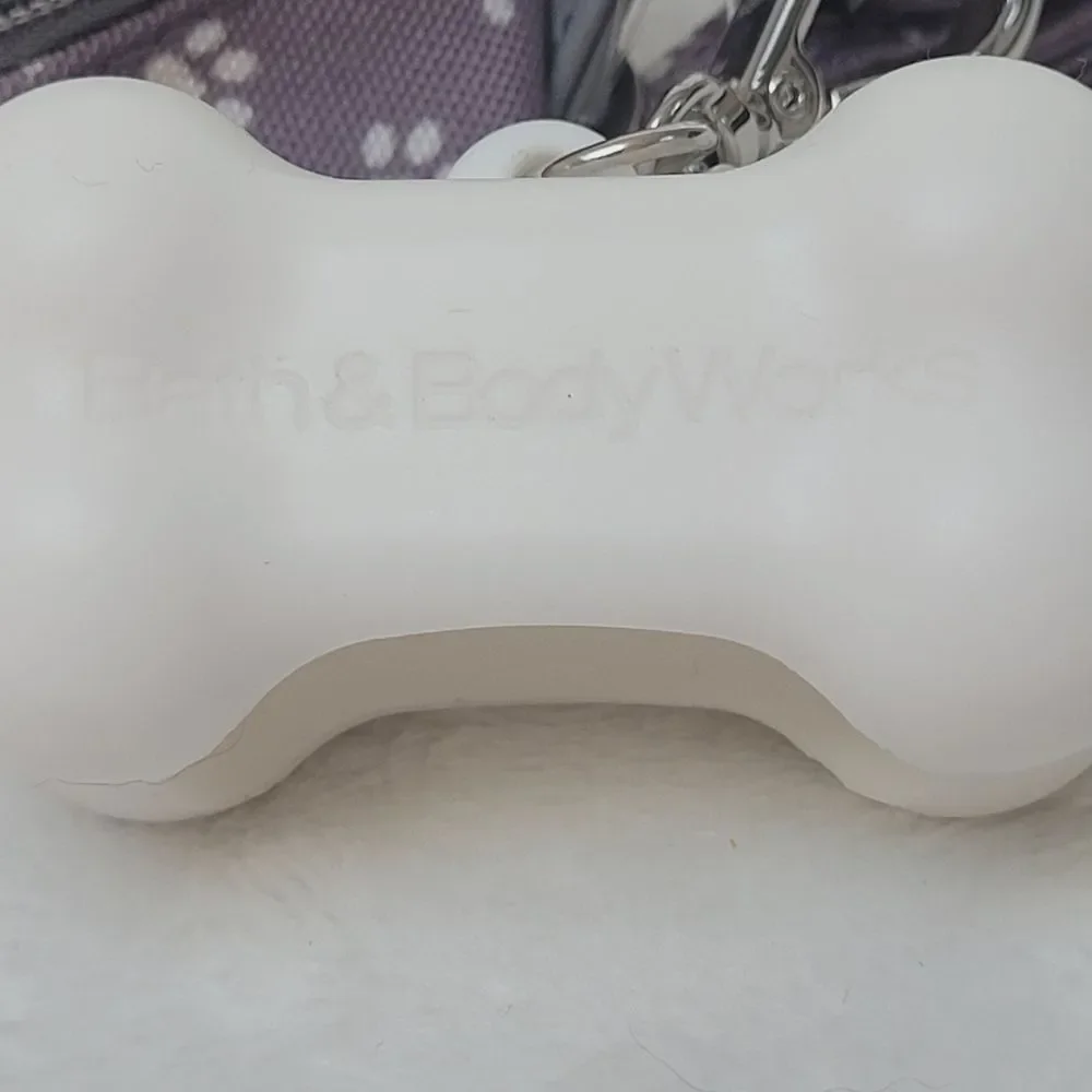 BBW Dog Bone Shaped PocketBac Holder and Paw Print Poop Bag with Lanyard New OOS